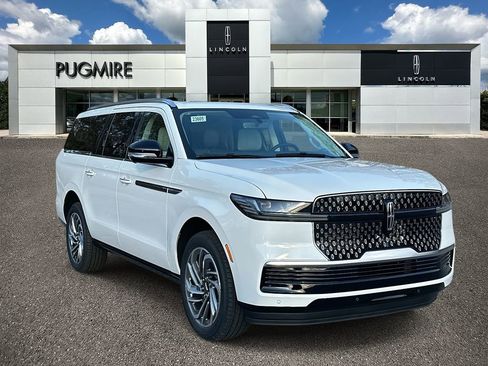 New 2026 Lincoln Navigator L Reserve image 1