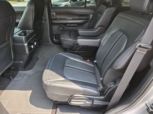 Used 2021 Ford Expedition Limited RWD image 17