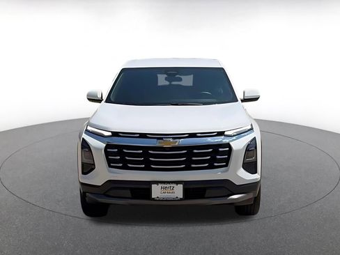 Used 2025 Chevrolet Equinox LT FWD image 4