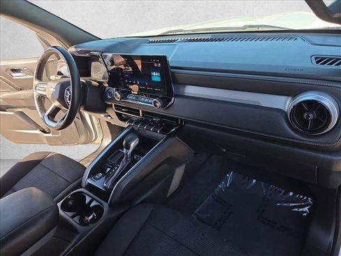 Used 2023 Chevrolet Colorado LT w/ LT Convenience Package RWD image 22