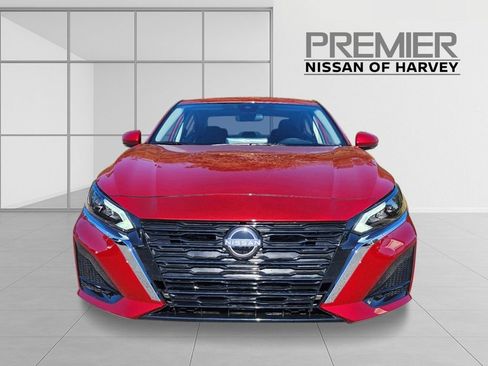New 2025 Nissan Altima 2.5 SL FWD image 8