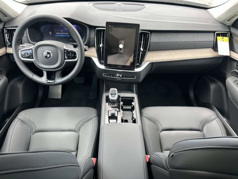 New 2026 Volvo XC90 B5 Plus image 7