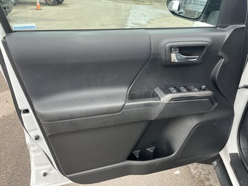 Used 2021 Toyota Tacoma TRD Pro AWD/4WD image 16