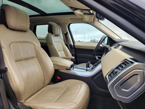 Used 2019 Land Rover Range Rover Sport HSE image 10