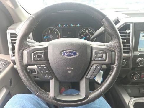 Used 2016 Ford F150 XLT w/ Equipment Group 302A Luxury image 36