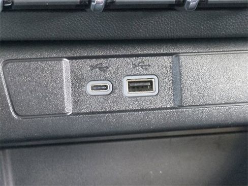 Certified 2024 Chevrolet Colorado LT w/ LT Convenience Package II image 25