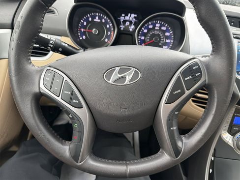 Used 2013 Hyundai Elantra Limited w/ Technology Pkg image 14