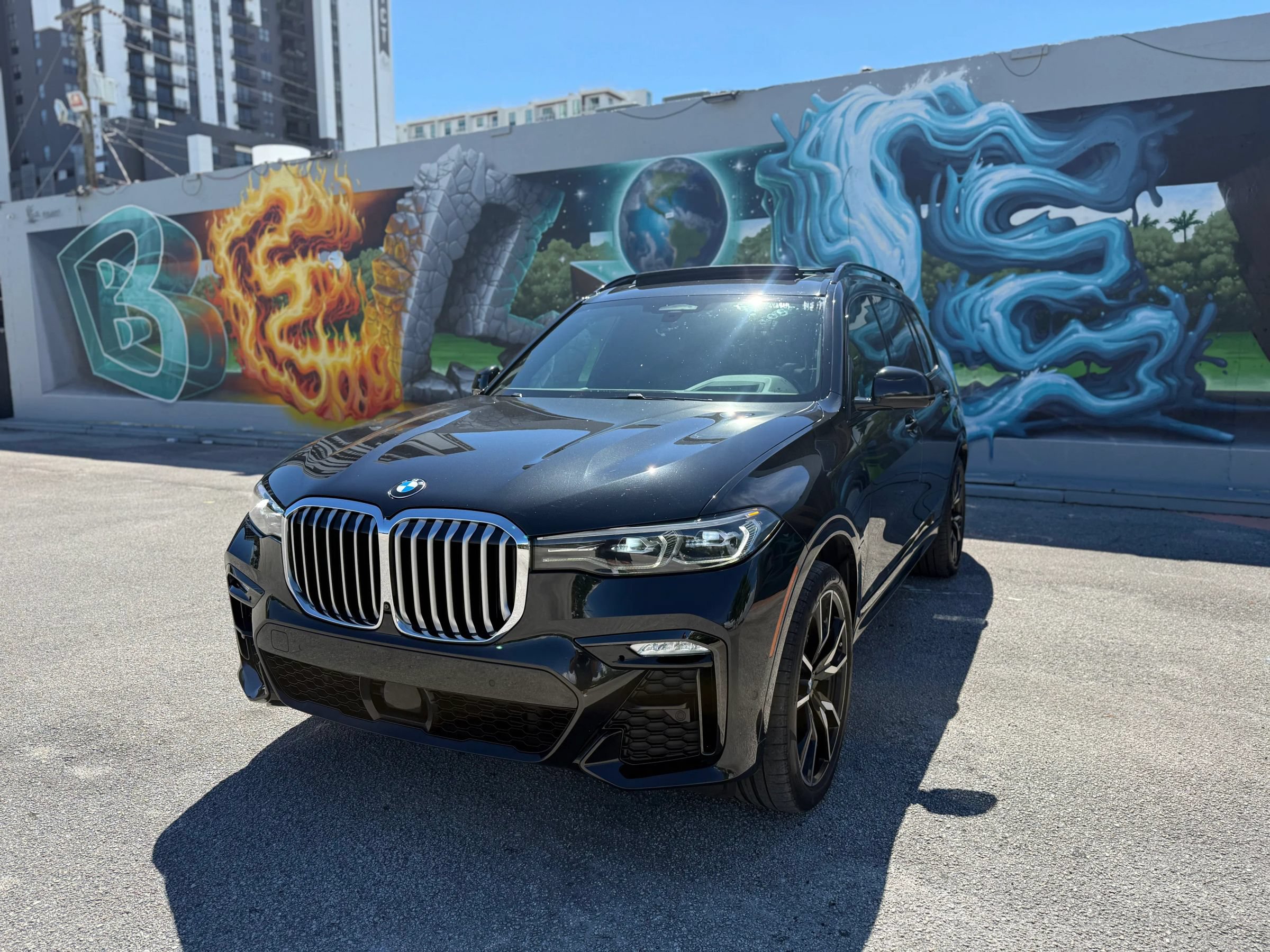 Used 2019 BMW X7 xDrive40i w/ Premium Package AWD/4WD image 2