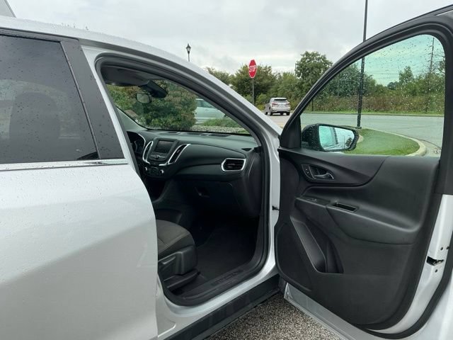 Used 2021 Chevrolet Equinox LT FWD image 17