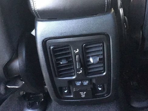 Used 2022 Dodge Durango GT image 13