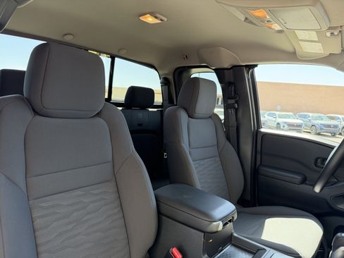 Used 2025 Nissan Frontier S AWD/4WD image 35