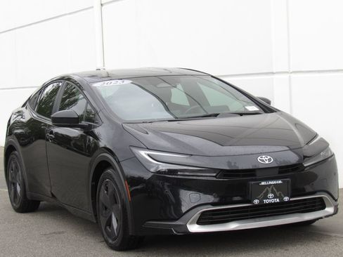 Used 2023 Toyota Prius Prime FWD image 2