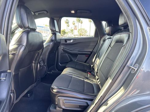 Used 2024 Ford Escape ST-Line image 18