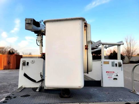 Used 2017 RAM 5500 Tradesman image 22