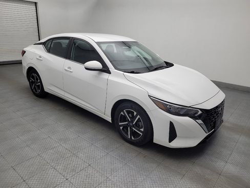 Used 2024 Nissan Sentra SV FWD image 11