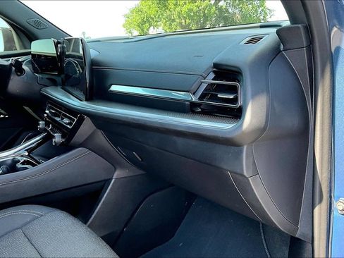 Used 2024 Chevrolet Traverse LT w/ Enhanced Driving Package FWD image 14