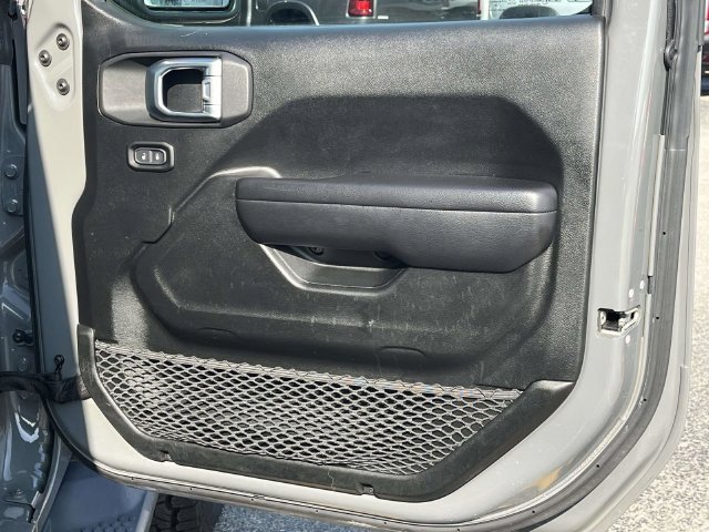 Used 2021 Jeep Wrangler Unlimited Rubicon AWD/4WD image 25