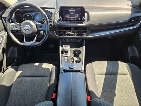 Used 2024 Nissan Rogue SV AWD/4WD image 17
