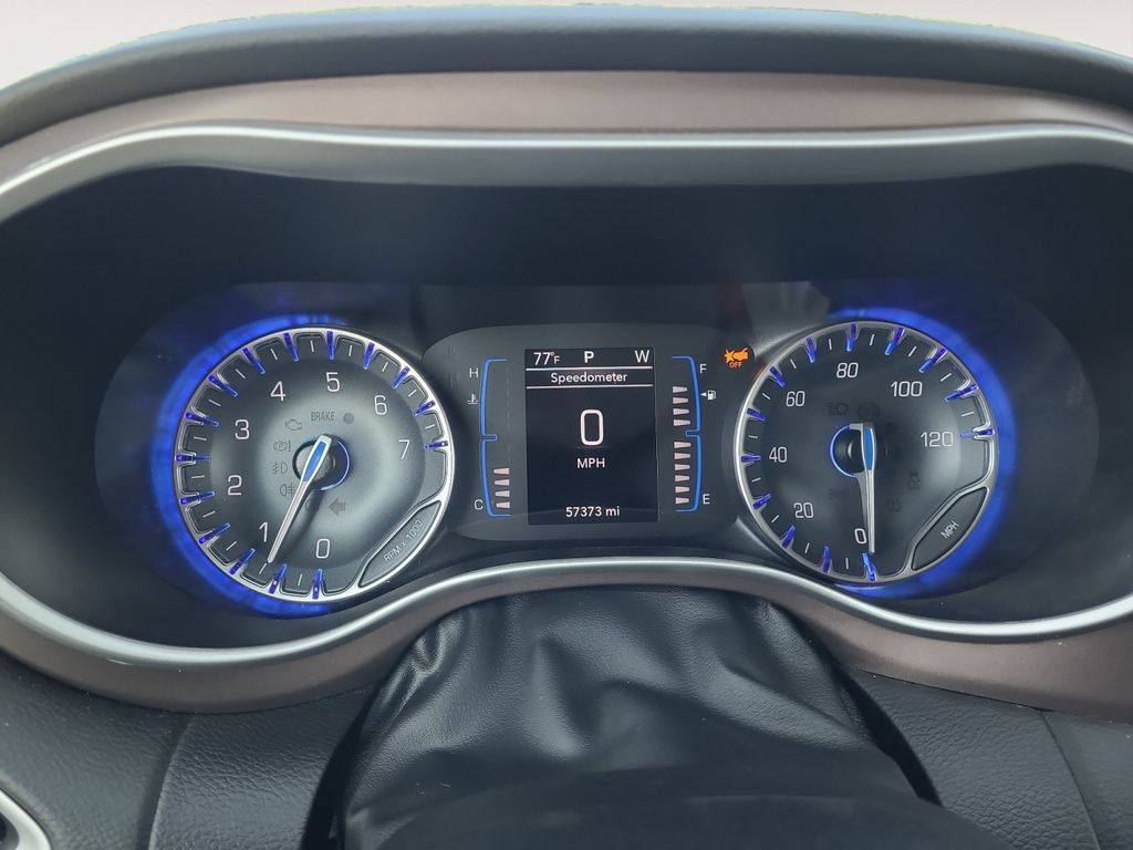 Used 2023 Chrysler Voyager LX FWD image 18