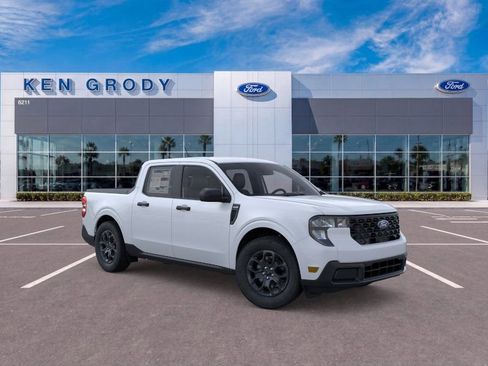New 2026 Ford Maverick XLT FWD image 1