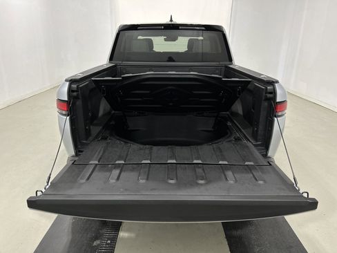 Used 2022 Rivian R1T Adventure image 15