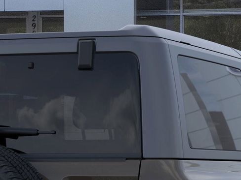 New 2025 Ford Bronco Base image 25