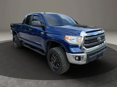 Used 2015 Toyota Tundra SR5 w/ TRD Off Road Package AWD/4WD image 7