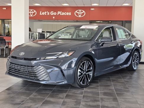 Certified 2025 Toyota Camry XLE FWD image 11