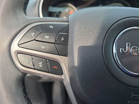 Used 2022 Jeep Cherokee Limited AWD/4WD image 14