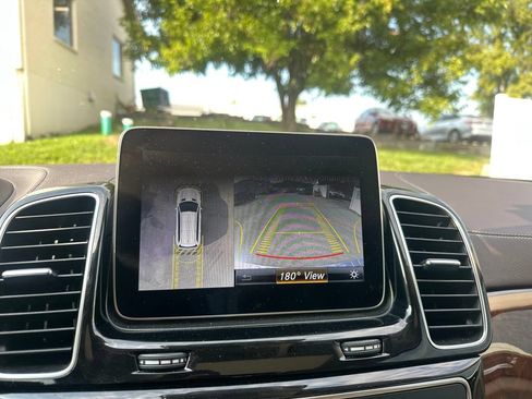 Used 2019 Mercedes-Benz GLS 450 4MATIC image 17