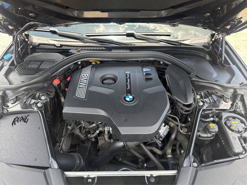 Used 2017 BMW 530i xDrive AWD/4WD image 11