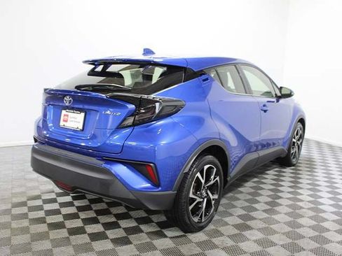 Certified 2019 Toyota C-HR Limited FWD image 6