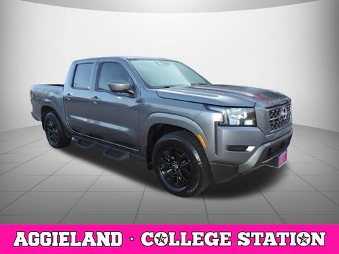 Certified 2023 Nissan Frontier SV w/ Graphics Package RWD image 3