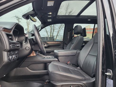 Used 2023 Chevrolet Tahoe High Country w/ Advanced Technology Package image 9