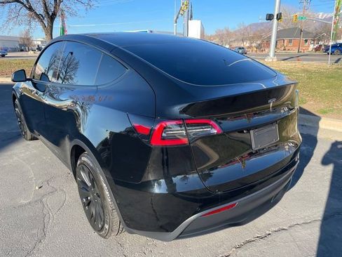 Used 2021 Tesla Model Y Long Range image 22