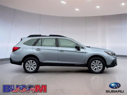 Used 2018 Subaru Outback 2.5i image 3
