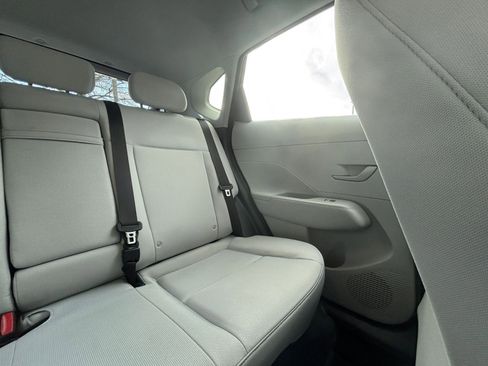 Used 2025 Hyundai Kona SEL image 39