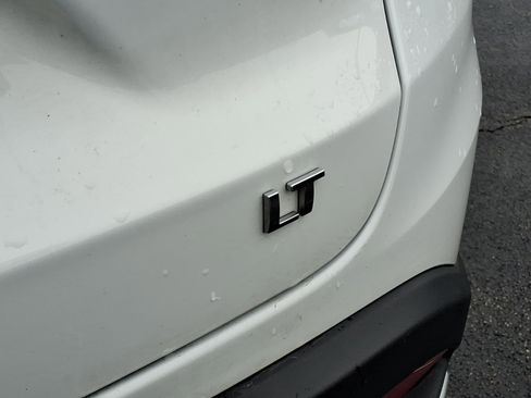 Used 2024 Chevrolet Trax LT w/ Driver Confidence Package image 29