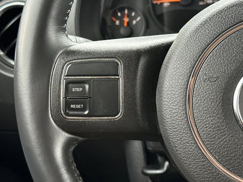 Used 2016 Jeep Patriot Sport image 28