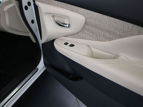 Used 2022 Nissan Murano SV image 23