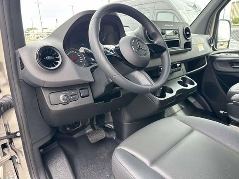 New 2026 Mercedes-Benz Sprinter 2500 image 8