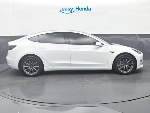 Used 2018 Tesla Model 3 Mid Range RWD image 8