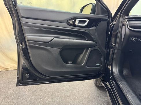 Used 2024 Jeep Compass Limited w/ High Altitude Package image 12