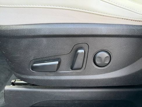 Used 2020 Kia Telluride S FWD image 15