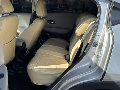 Used 2016 Honda HR-V EX image 9