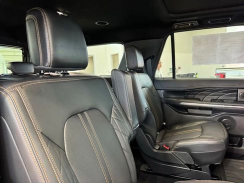 Used 2024 Ford Expedition Max Platinum image 23