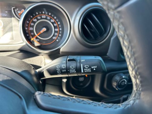 Used 2020 Jeep Wrangler Unlimited Sport S image 11