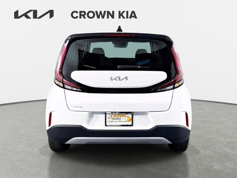 Certified 2025 Kia Soul LX w/ LX Technology Package FWD image 6