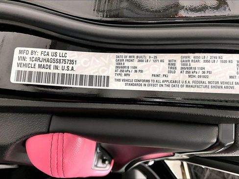 New 2025 Jeep Grand Cherokee Laredo image 33