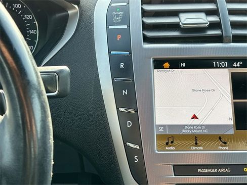 Used 2019 Lincoln MKZ Reserve image 26